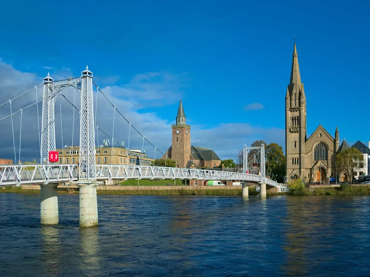 La rivière Ness et les ponts d’Inverness