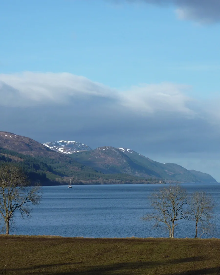 Le Loch Ness en hiver, à Borlum Bay